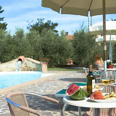 By Posarellivillas Casa rural Monte Lopio