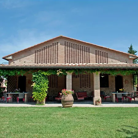 By Posarellivillas *